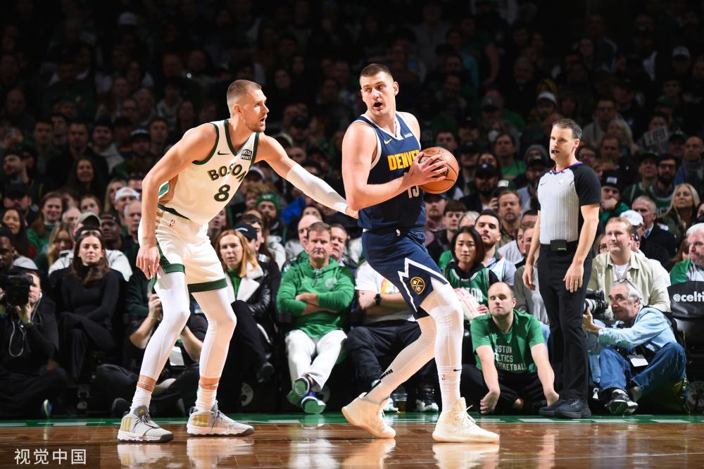 体现了他对 体现了他对